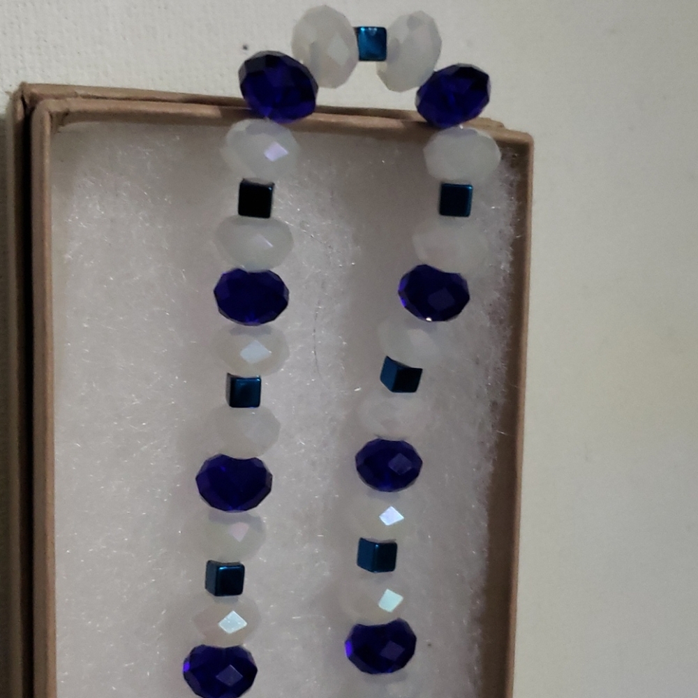 Necklace - Picture 4 of 4